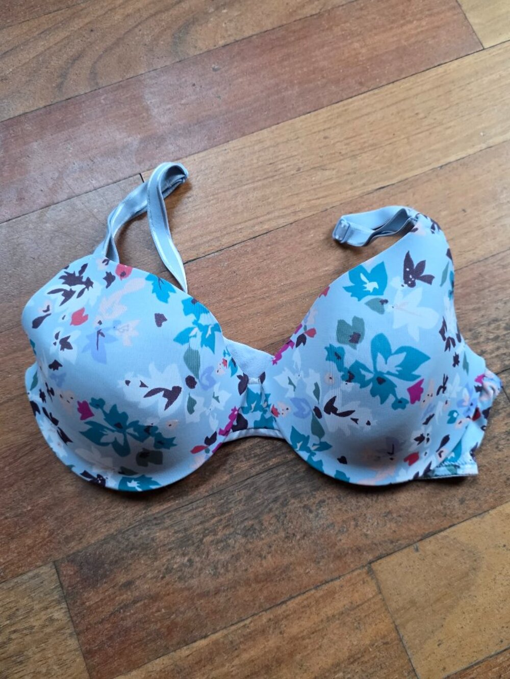 Warner's Floral Molded Bra Size 34B